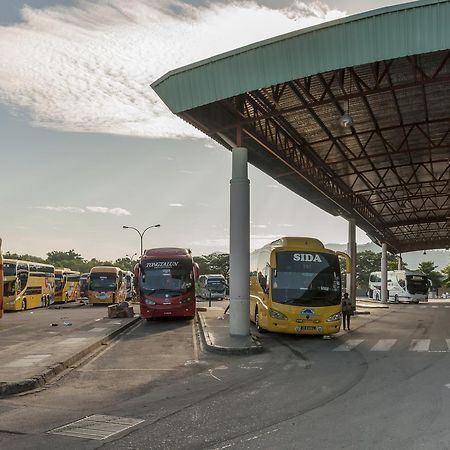 سكودايْ فندق يوني جاردن المظهر الخارجي الصورة